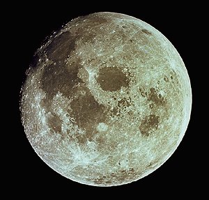 Troisième planète (bis): La Lune